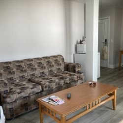 Isaiah Tubbs Inn & Resort - The more than old sofa