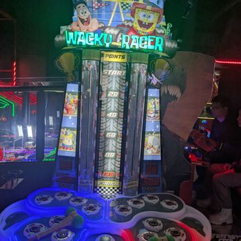 Funhub - Arcades Near Me - Montreal, Quebec Funhub - Arcades Near Me - Montreal, Quebec