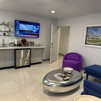Dunes Air - VIP Lounge - Airports Near Me - Bermuda Dunes, California Dunes Air - VIP Lounge - Airports Near Me - Bermuda Dunes, California