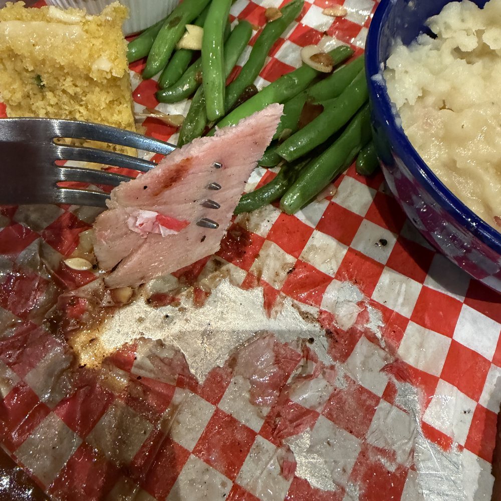 Boo And Henrys - Paper on my ham - Barbeque Near Me - Scottsdale, Arizona