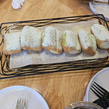 Moignet  A Social Cafe - Mochi beignets - Bakeries Near Me - Las Vegas, Nevada