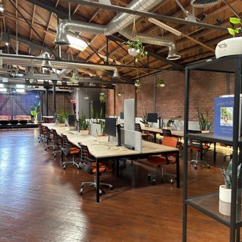 xTribe - The desk area - Shared Office Spaces Near Me - Inglewood, California xTribe - The desk area - Shared Office Spaces Near Me - Inglewood, California