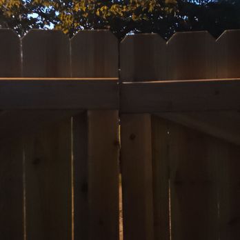 Kowboy Fence - Top rubs. Doesn't close clean. - Fences & Gates Near Me - Nashville, Tennessee