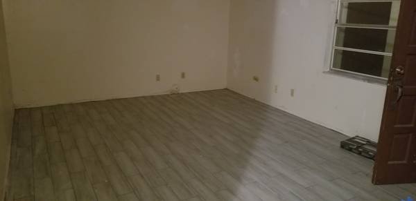 Slide of SCOTT'S AMERICAN TILE COMPANY.