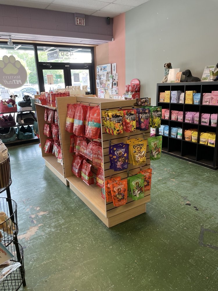 Bentley's Pet Stuff & Grooming Image