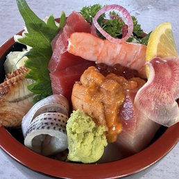 Chirashi bowl Chirashi bowl