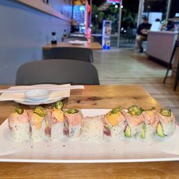 3. Internal Combustion Roll Smoky, creamy, spicy perfection. One of my favorites. 3. Internal Combustion Roll Smoky, creamy, spicy perfection. One of my favorites.