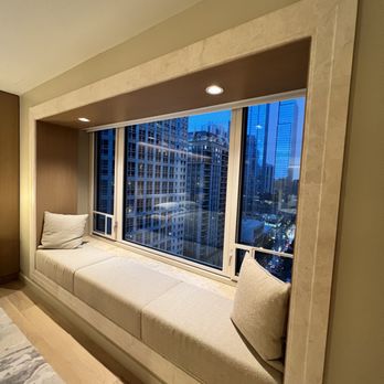 Park Hyatt Chicago - Lounging in the windowsill - Hotels Near Me - Chicago, Illinois Park Hyatt Chicago - Lounging in the windowsill - Hotels Near Me - Chicago, Illinois