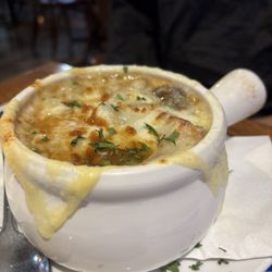 Brasserie le Manoir - French onion soup