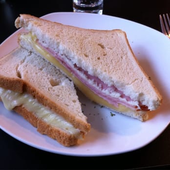 Café Da Roncallo - Jamon queso - Coffee & Tea Near Me - Santiago, RM Café Da Roncallo - Jamon queso - Coffee & Tea Near Me - Santiago, RM