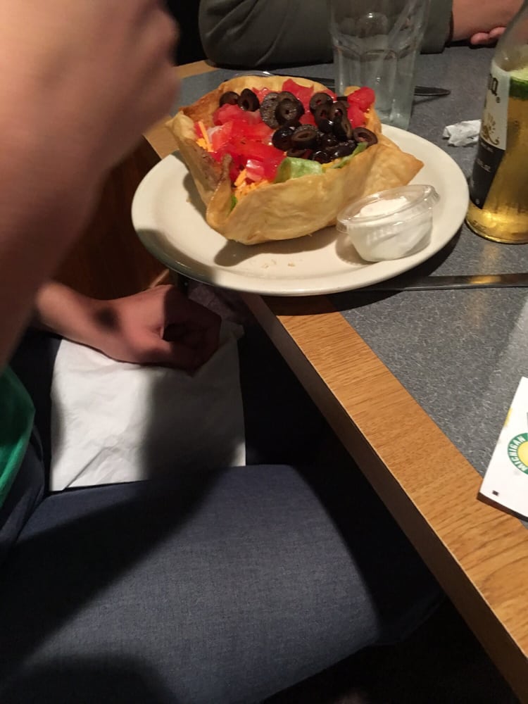 SHOT MAKER SPORTS BAR & GRILL 28 Reviews 106 E Main St, Harrisville