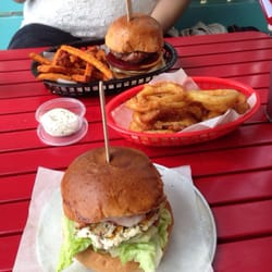 Badger & Brown's Burgerie