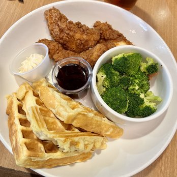 Megg's Cafe - Chicken & Waffles (first visit) - Bakeries Near Me - Temple, Texas
