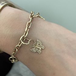Tresor Jewelers - Diamond already fell out; worn less than 5x