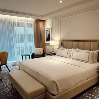 Azur Legacy Collection Hotel - Hotels Near Me - Vancouver, British Columbia Azur Legacy Collection Hotel - Hotels Near Me - Vancouver, British Columbia