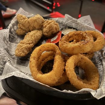 Kenwood Theatre - Chicken Tenders Onion Rings - Cinema Near Me - Cincinnati, Ohio Kenwood Theatre - Chicken Tenders Onion Rings - Cinema Near Me - Cincinnati, Ohio