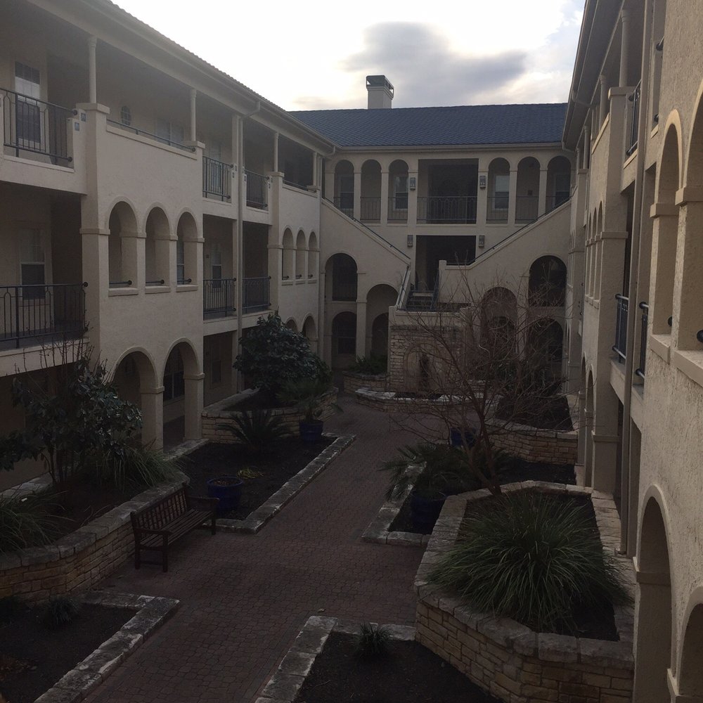 Lake Travis Condo - Vacation Rentals Near Me - Lago Vista, Texas Lake Travis Condo - Vacation Rentals Near Me - Lago Vista, Texas