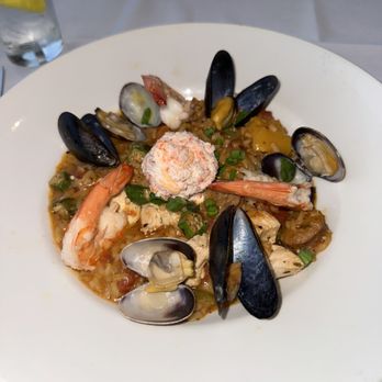 Cutters Crabhouse - Jambalaya - Seafood Near Me - Seattle, Washington Cutters Crabhouse - Jambalaya - Seafood Near Me - Seattle, Washington