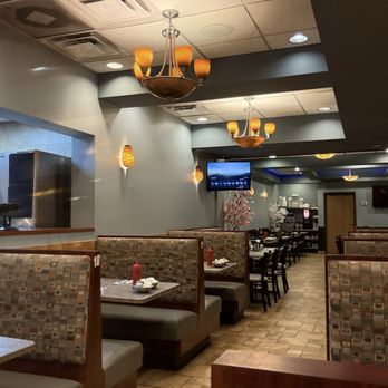 Rocky's Family Dining - Seating area - Diners Near Me - Westland, Michigan Rocky's Family Dining - Seating area - Diners Near Me - Westland, Michigan