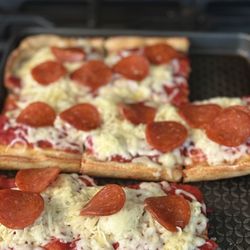 Mario DiCarlo's Pizza - Pizza