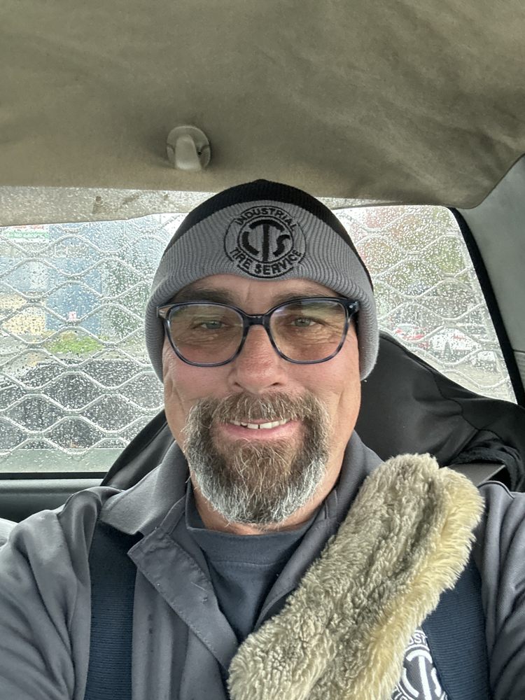 INDUSTRIAL TIRE SERVICE Updated June 2024 64 Photos 540 S Holden