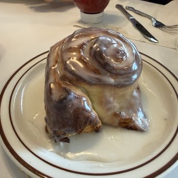 Winnie & Ethel's Downtown Diner - Cinnamon Roll - Diners Near Me - Las Vegas, Nevada Winnie & Ethel's Downtown Diner - Cinnamon Roll - Diners Near Me - Las Vegas, Nevada