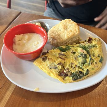 Ruby Slipper Central Business District - 3 little pigs omelette - Breakfast & Brunch Near Me - New Orleans, Louisiana Ruby Slipper Central Business District - 3 little pigs omelette - Breakfast & Brunch Near Me - New Orleans, Louisiana