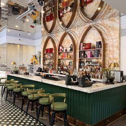 1983 Chinese Cuisine Restaurant - Bar