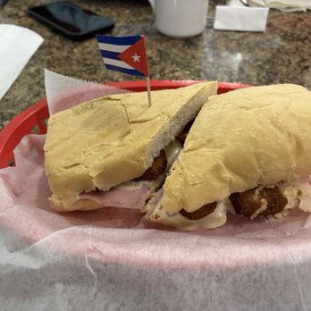 Coco Bakery - Croqueta sándwich - Cuban Near Me - Cape Coral, Florida