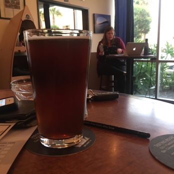 Left Coast Brewing - Trivia Wednesdays! - Breweries Near Me - San Clemente, California