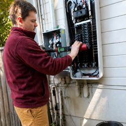 ELC Contractor - Smart Span electrical panel Installation