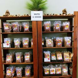 Mountain Man Nut & Fruit - Nuts and Seeds