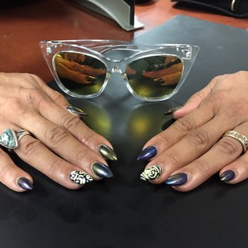 DD Nails - going on 2 weeks all dd's haters big ups lol - Nail Salons Near Me - Phoenix, Arizona