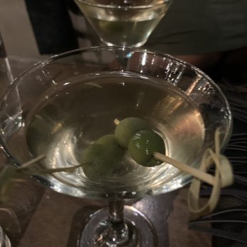 District - Oakland - Wine Bars Near Me - Oakland, California District - Oakland - Wine Bars Near Me - Oakland, California