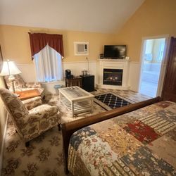 Kearsarge Inn