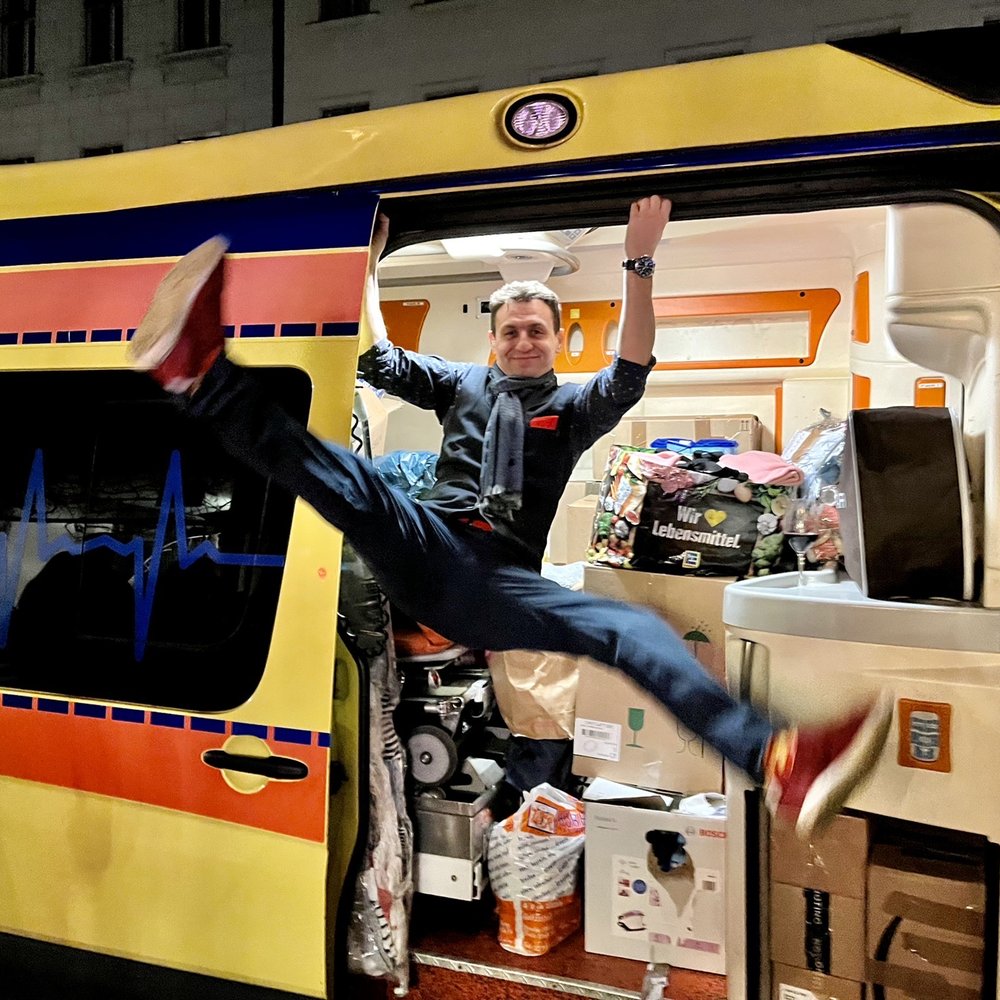 Kin-Za - Hercules, the owner, with the ambulance that he donated to Ukraine. May God continue to bless you sir. - Wine Bars Near Me - Berlin, BE