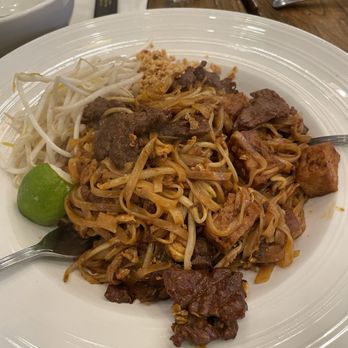 Bhan Mae Vane - Pad Thai with Beef - Thai Near Me - Alameda, California Bhan Mae Vane - Pad Thai with Beef - Thai Near Me - Alameda, California
