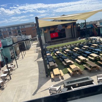 Hooked - Court yard view from the Republic. - Seafood Near Me - Allen, Texas