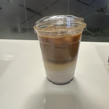 Tous Les Jours Bakery and Cafe - Bakeries Near Me - Tysons, Virginia