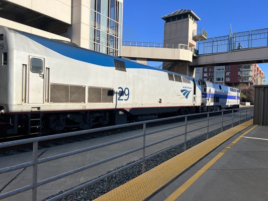 Emeryville Amtrak Station by null