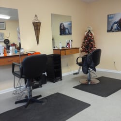 Vive Anna's Hair Studio - Stylists area
