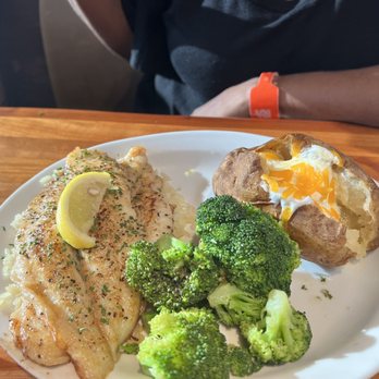 Cheddar's Scratch Kitchen - My wife had the bake lemon pepper fish. It was also seasoned well. - American Near Me - Irving, Texas Cheddar's Scratch Kitchen - My wife had the bake lemon pepper fish. It was also seasoned well. - American Near Me - Irving, Texas
