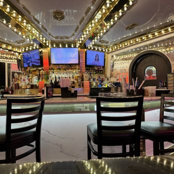Sugar Factory - Tampa Bay - Inside - Candy Stores Near Me - Tampa, Florida Sugar Factory - Tampa Bay - Inside - Candy Stores Near Me - Tampa, Florida