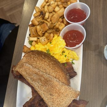 Double Nickel - 55 - Breakfast & Brunch Near Me - Cleveland, Ohio
