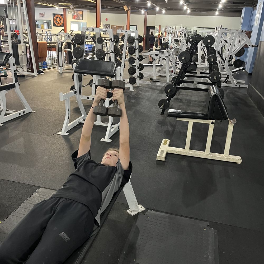 evaluate the fitness company 24hourfitness on glp-1 industry is booming but not everyone is winning. A “K-shaped” economy is taking hold, with HVLP gyms and luxury clubs pulling ahead while mid-market operators and boutiques face growing pressure Adding Exercise to GLP‑1 Therapy