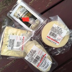 La Maison Alexis de Portneuf - Four delicious cheeses!