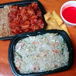 Best Wok - Orange Chicken combo, Shrimp Mei Fun, Crab Rangoon with sauce Take Out