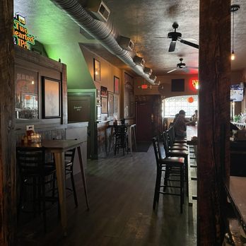 Bridgetown Taphouse - Sports Bars Near Me - Ambridge, Pennsylvania