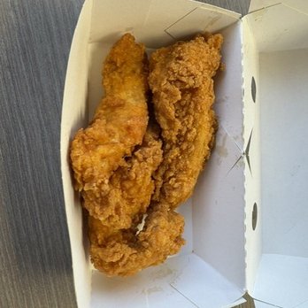 Hardee's - 3 piece tenders - Fast Food Near Me - Raleigh, North Carolina Hardee's - 3 piece tenders - Fast Food Near Me - Raleigh, North Carolina