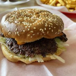 Billy's Time Out Deli - Cheeseburger